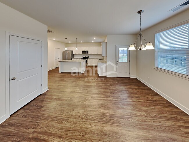 Photo - 4261 Longfellow Dr