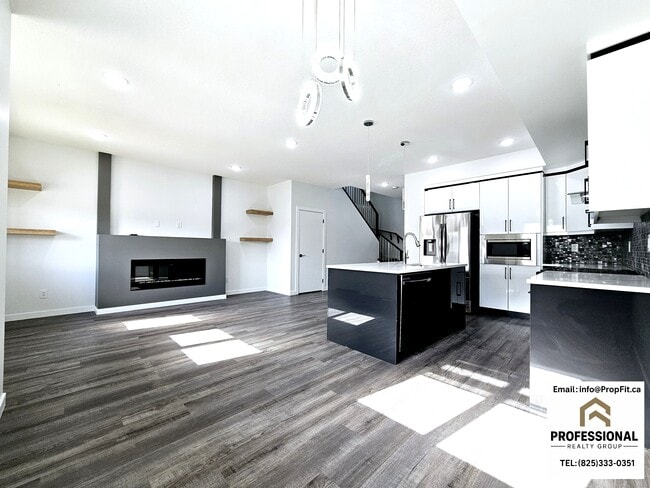 Photo - 130 Hawks Ridge Blvd NW