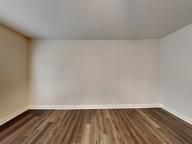 Photo - 121 Wayne Ln