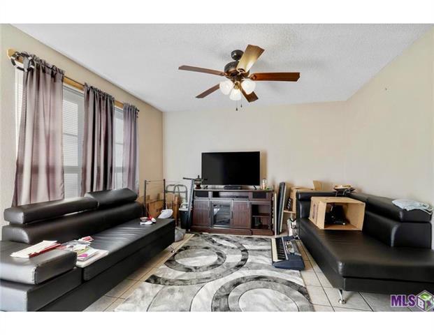 Photo - 6221 Music St