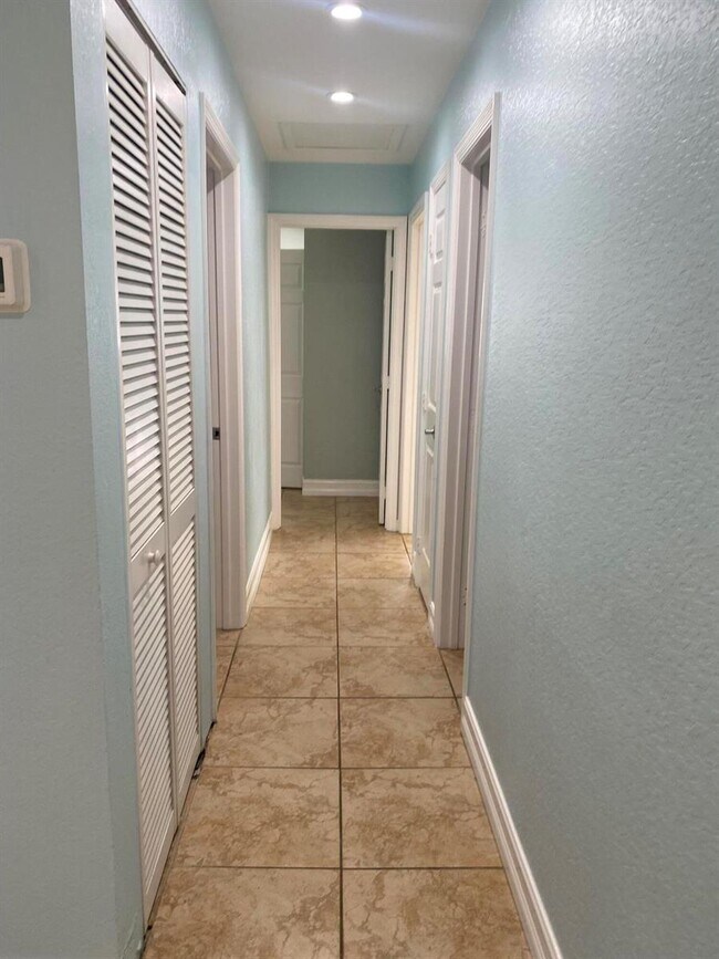 Photo - 3436 Housatonic Dr