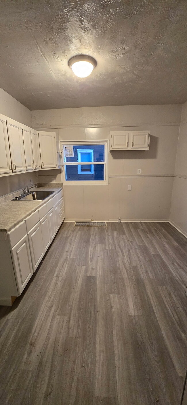 Photo - 1437 S Linden Ave Casa