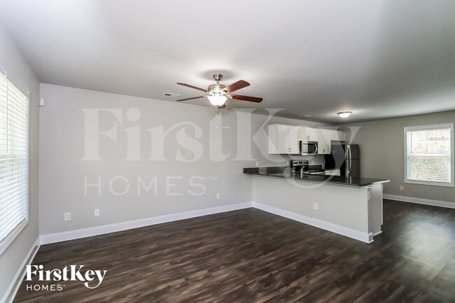 Photo - 6690 Sawnee Way