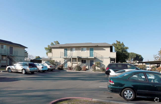 Photo - Village Ceres Apartments