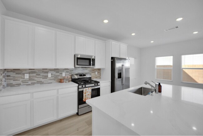 Photo - 4000 Richmar Butte Ave