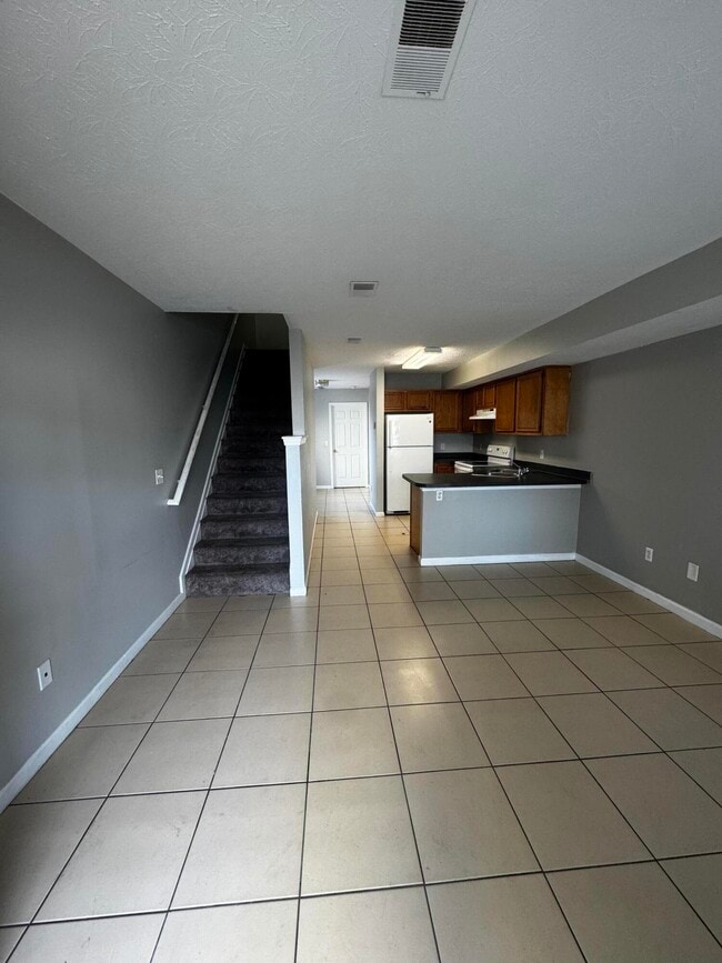 Photo - 230 Mousas Way