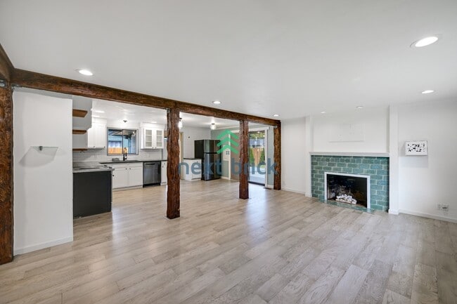 Photo - Charming 3-Bed, 2-Bath Remodeled Home in Prime Edmonds Location!
