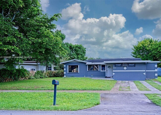 Photo - 372 W Dayton Cir