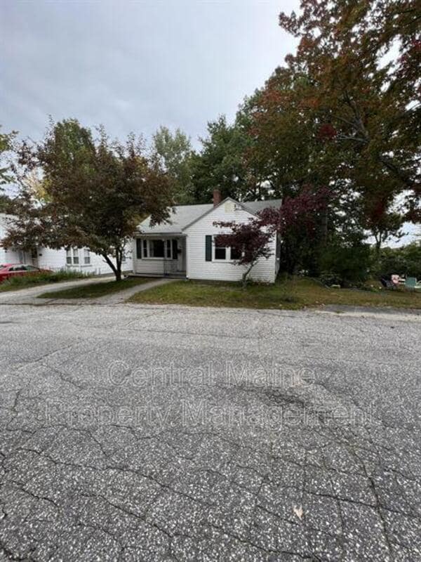 Photo - 76 7th St