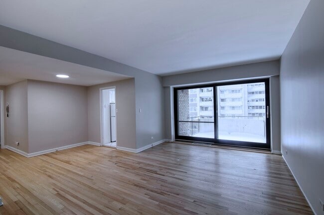 Photo - 3435 Rue Drummond Unit 72