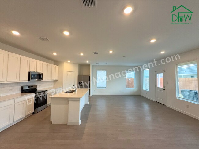 Photo - Spacious 4-Bedroom Home with Study & Large Backyard in Princeton, TX!