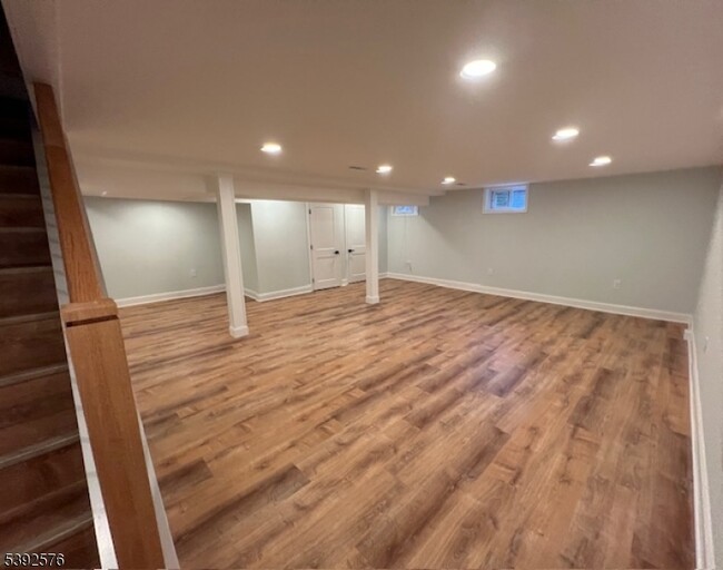 Photo - 1840 Lake Ave