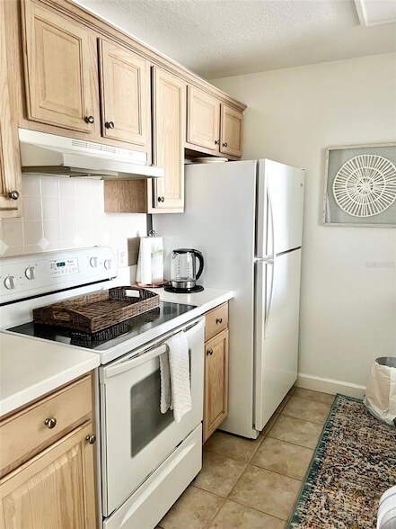 Photo - 750 N Tamiami Trl Unit 708