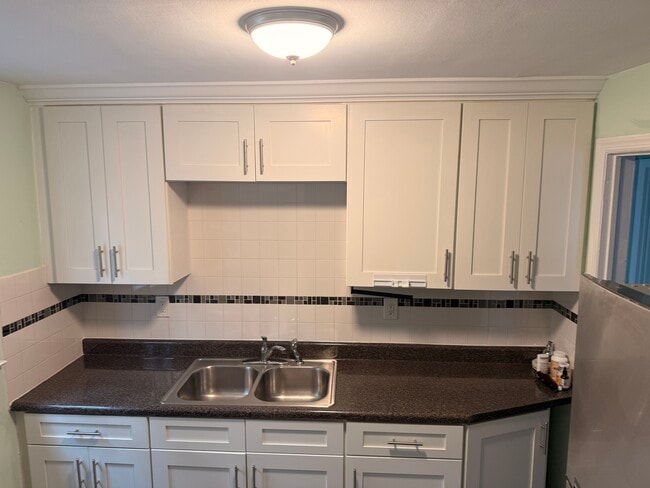 Photo - 76 6th Ave Unit Apt 2