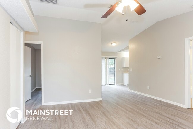 Photo - 1711 42nd St S