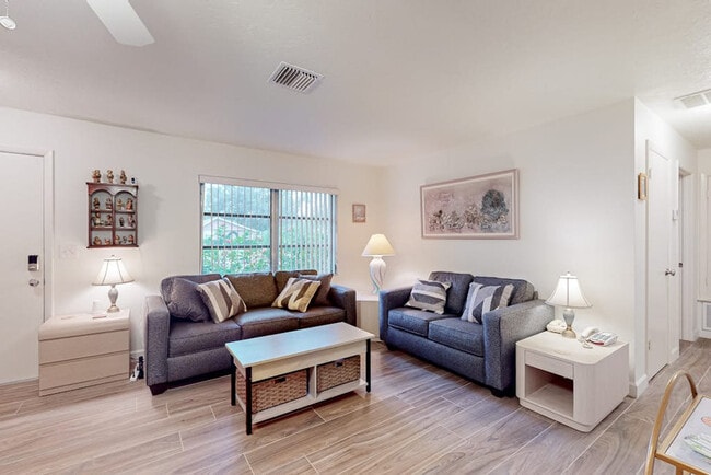 Photo - 5887 Whistlewood Cir Unit SI ID1591533P