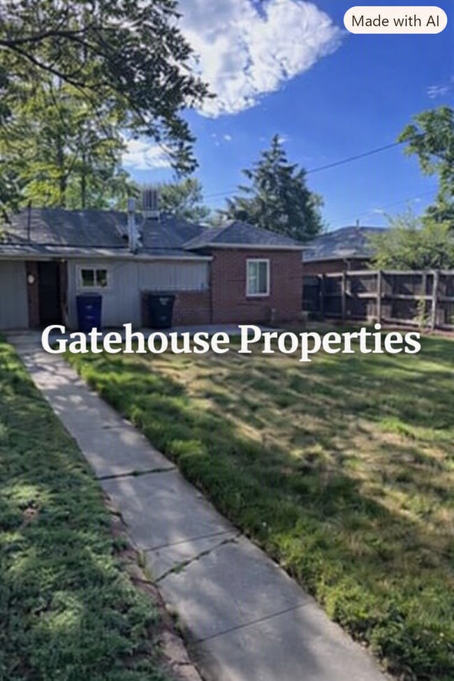 Building Photo - 2541 Oneida St