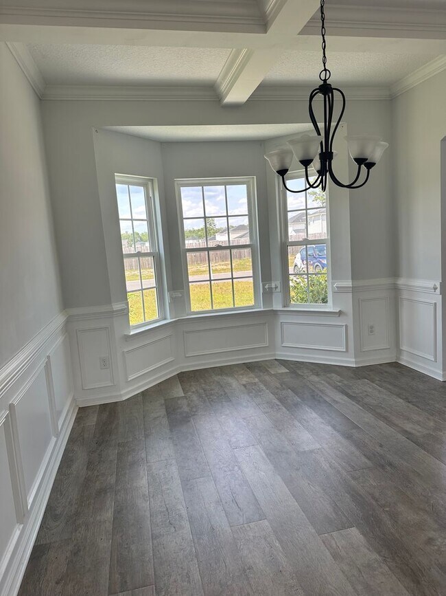 Photo - FOR RENT