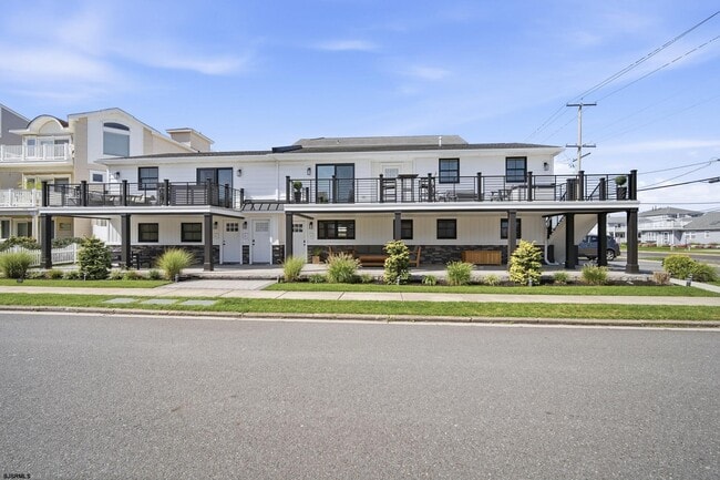 Building Photo - 3800 W Brigantine Ave Unit 2