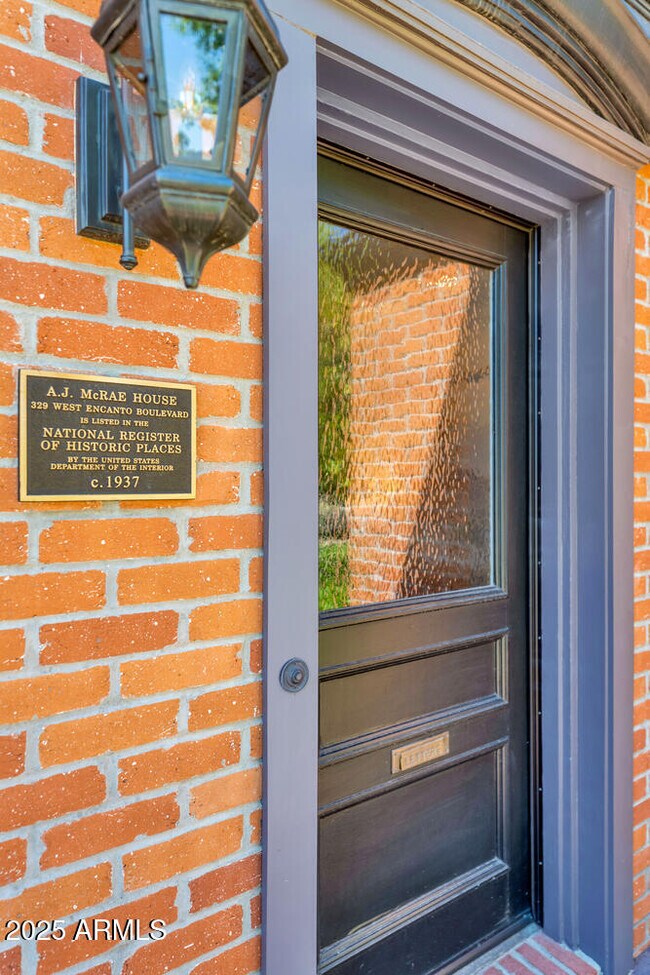 Photo - 329 W Encanto Blvd