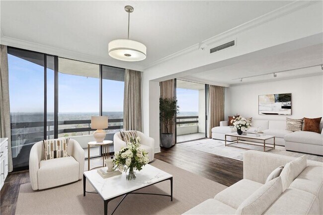 Photo - 2660 Peachtree Rd NW Unit 32C