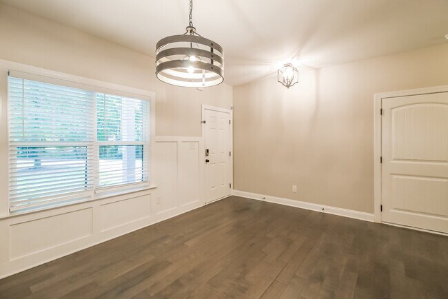 102 Peyton Ct