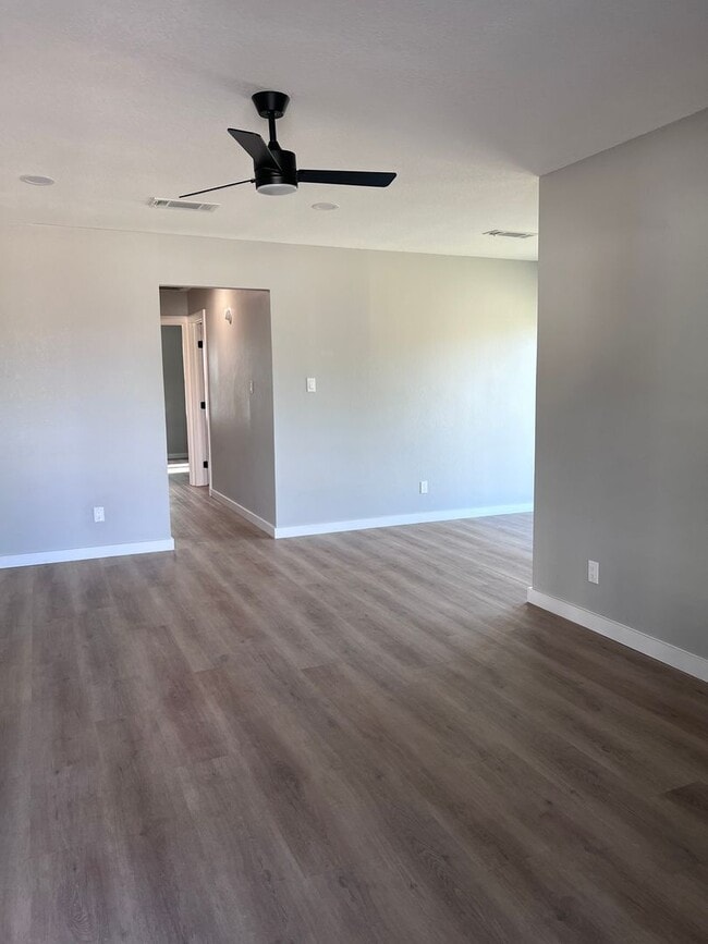 Photo - ? Fully Remodeled 2 Bed / 1 Bath Duplex – $200 off First Month Move-In Ready ?