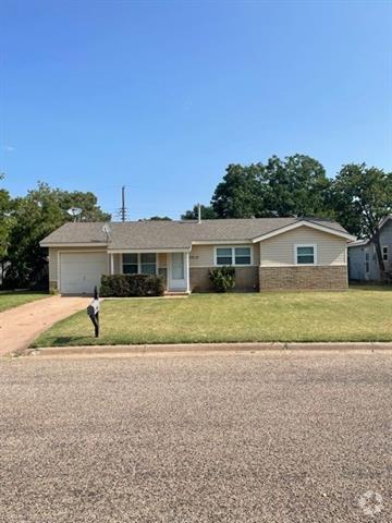 Building Photo - 2910 Bennett Dr Rental