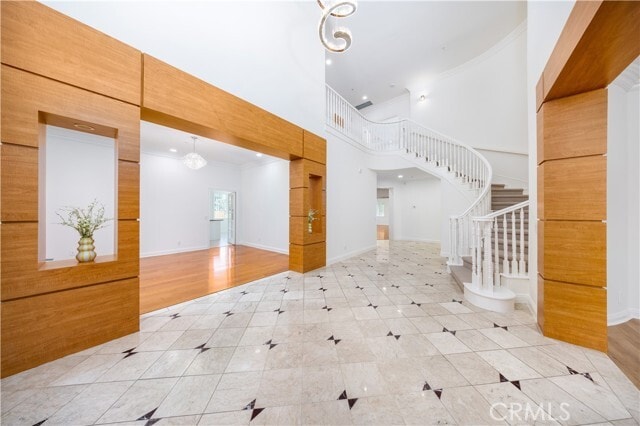 Photo - 68 E Longden Ave