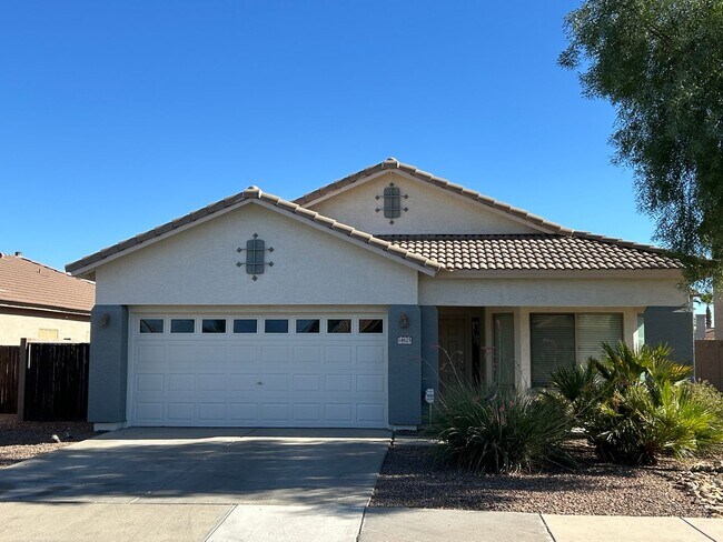 Building Photo - BEAUTIFUL ROYAL RANCH! Rental