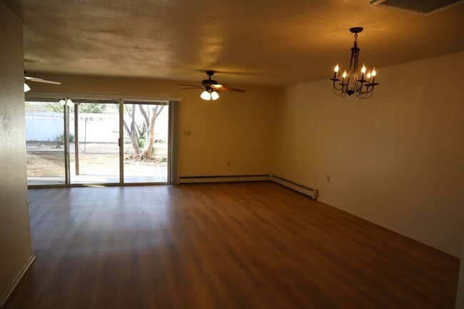 Photo - Livable, Lovable, & Avaiable!