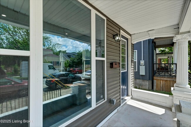 Photo - 511 E Kentucky St