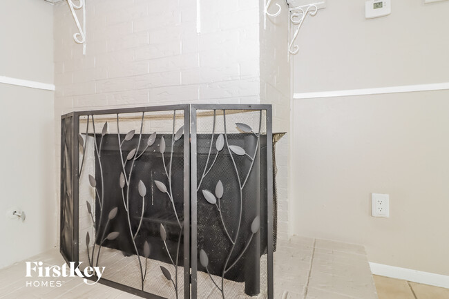 Photo - 1805 Japonica Ln