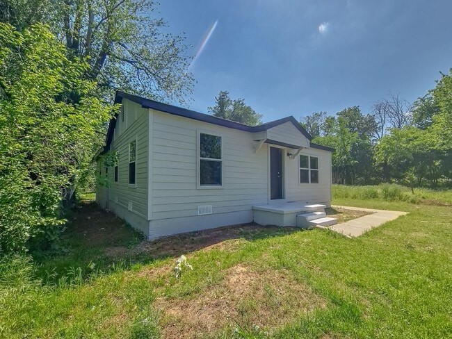 Photo - Newly Remodeled FOUR bedroom home in Spencer! FOR RENT!