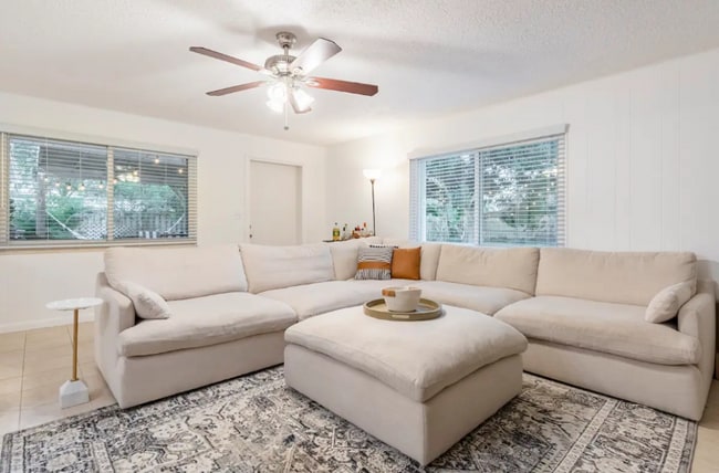 Building Photo - 1447 Caribbean Dr Rental