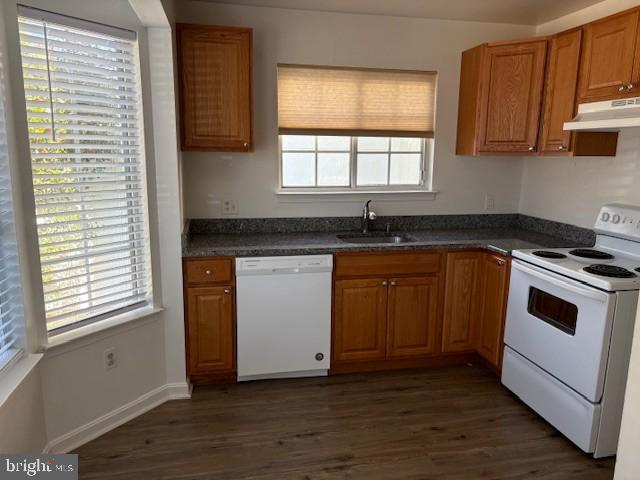 Photo - 661 Genessee St