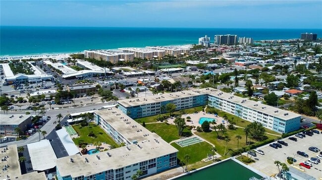 Building Photo - 6363 Gulf Winds Dr Unit 237