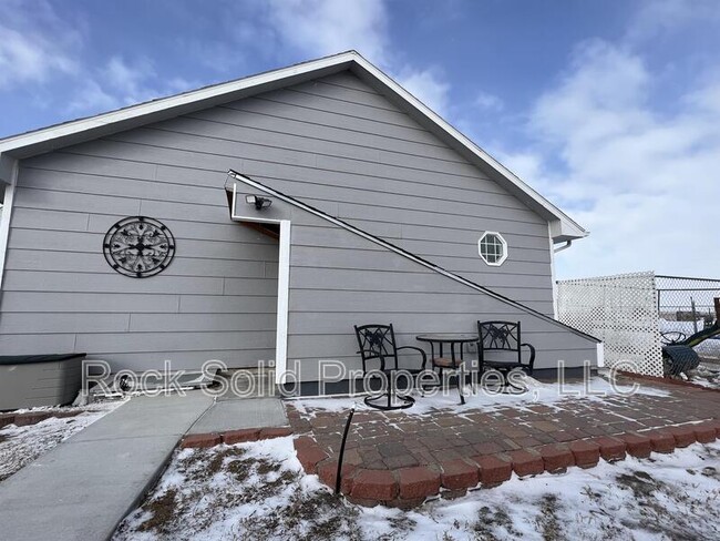 Building Photo - 7800 Happy Jack Rd