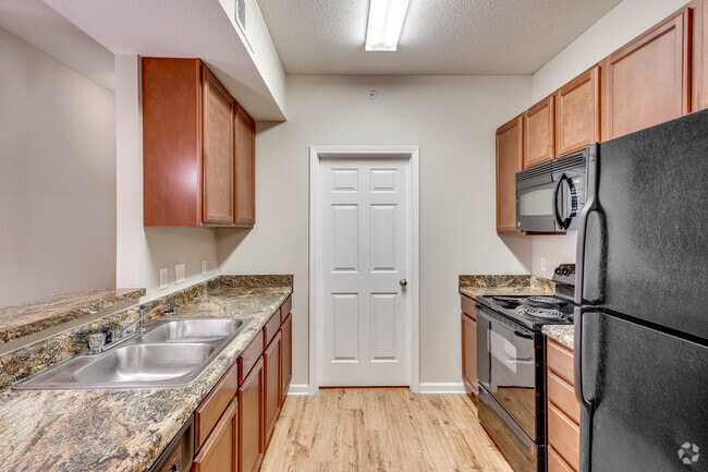 3BR, 2BA - 1,222SF - Kitchen
