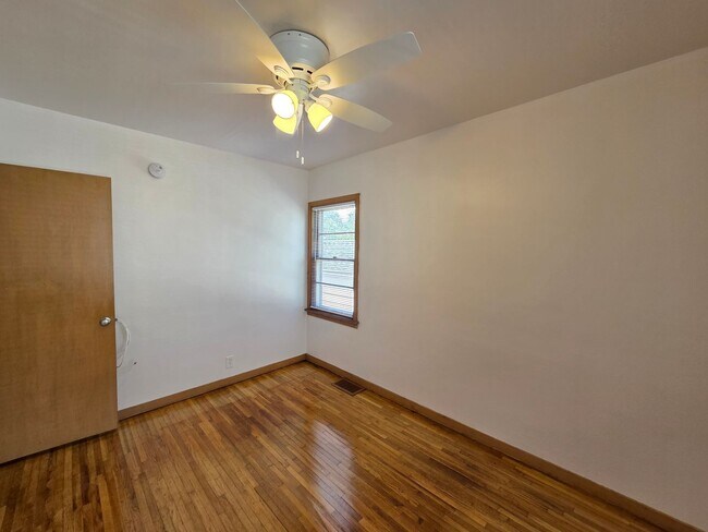 Photo - 4 Bedroom remodeled House Cedar Falls