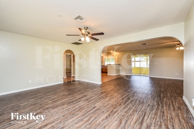 Photo - 1431 SE 35th St