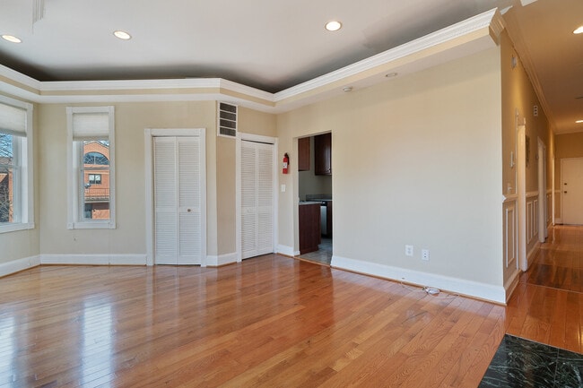 Photo - 807 G St NE Unit #1