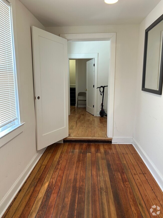 Building Photo - 1118 Garnett Pl Rental