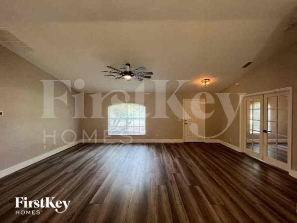 Photo - 2670 Denicke St