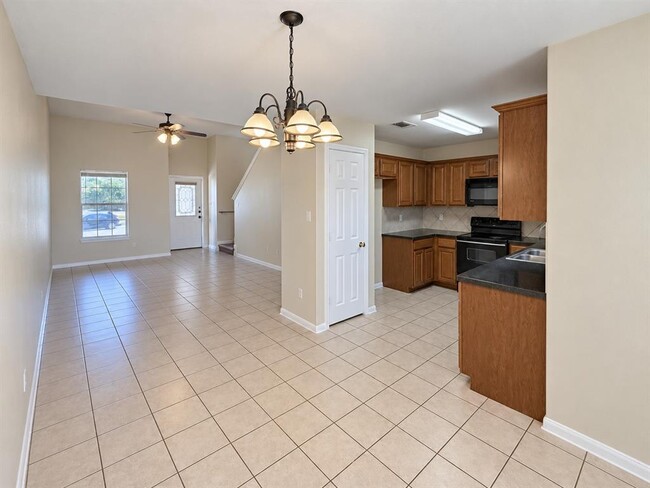 1408 Bergin Ct