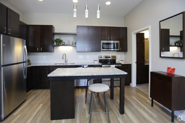 RoCo Apartments