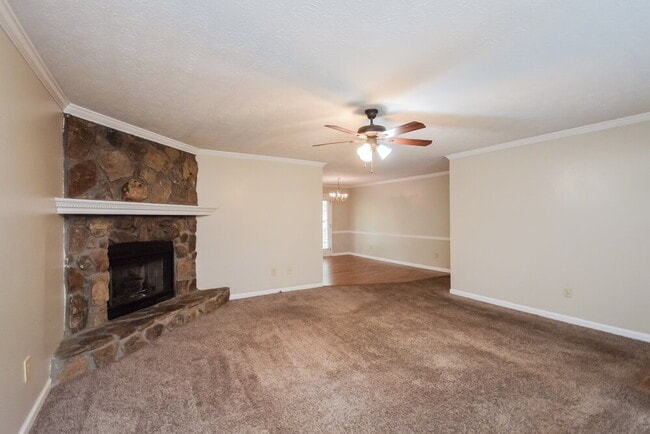 Photo - 15 Glenloch Point