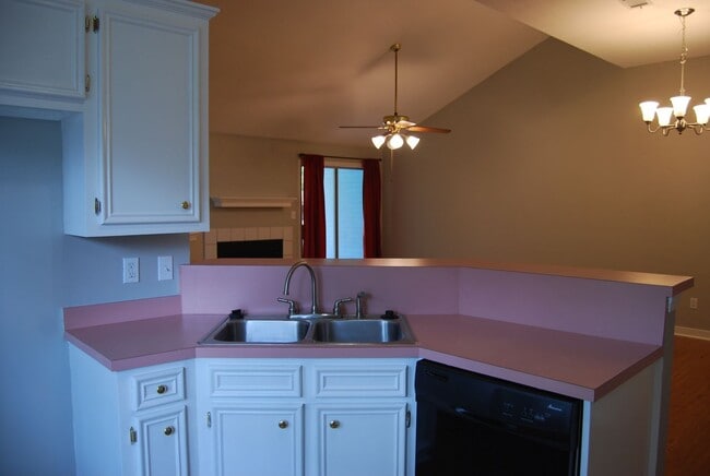 Photo - 304 Indian Summer Ln