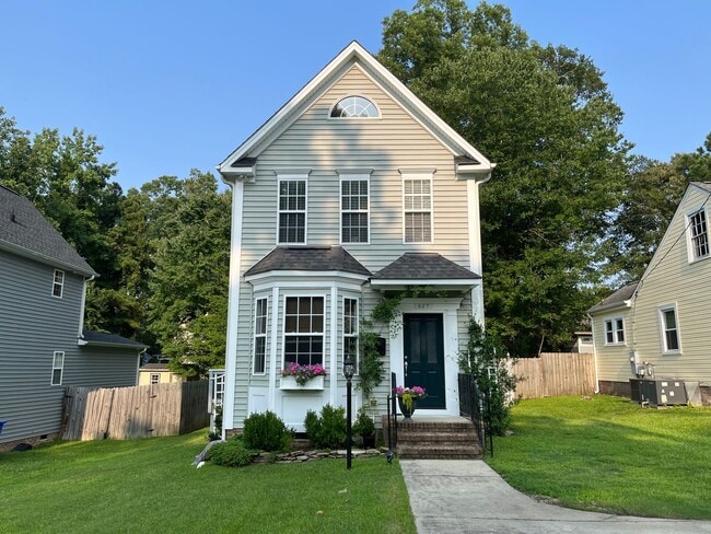Building Photo - Premier 3BD, 2.5BA House in Downtown Fuqua...