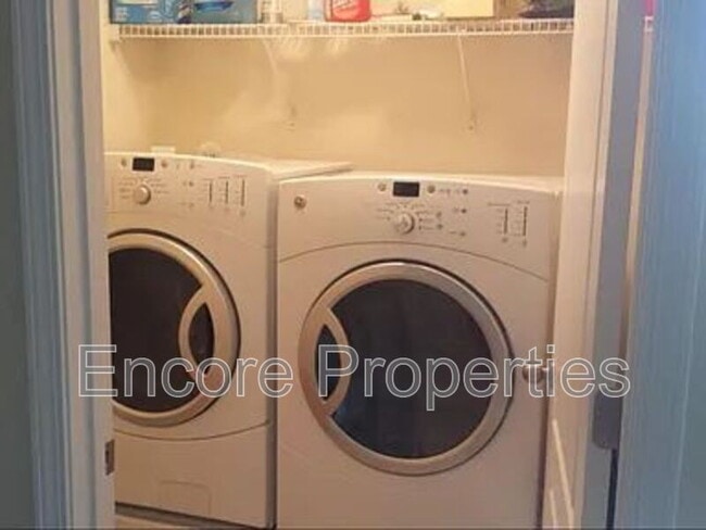 Photo - 1040 Pueblo Ridge Pl